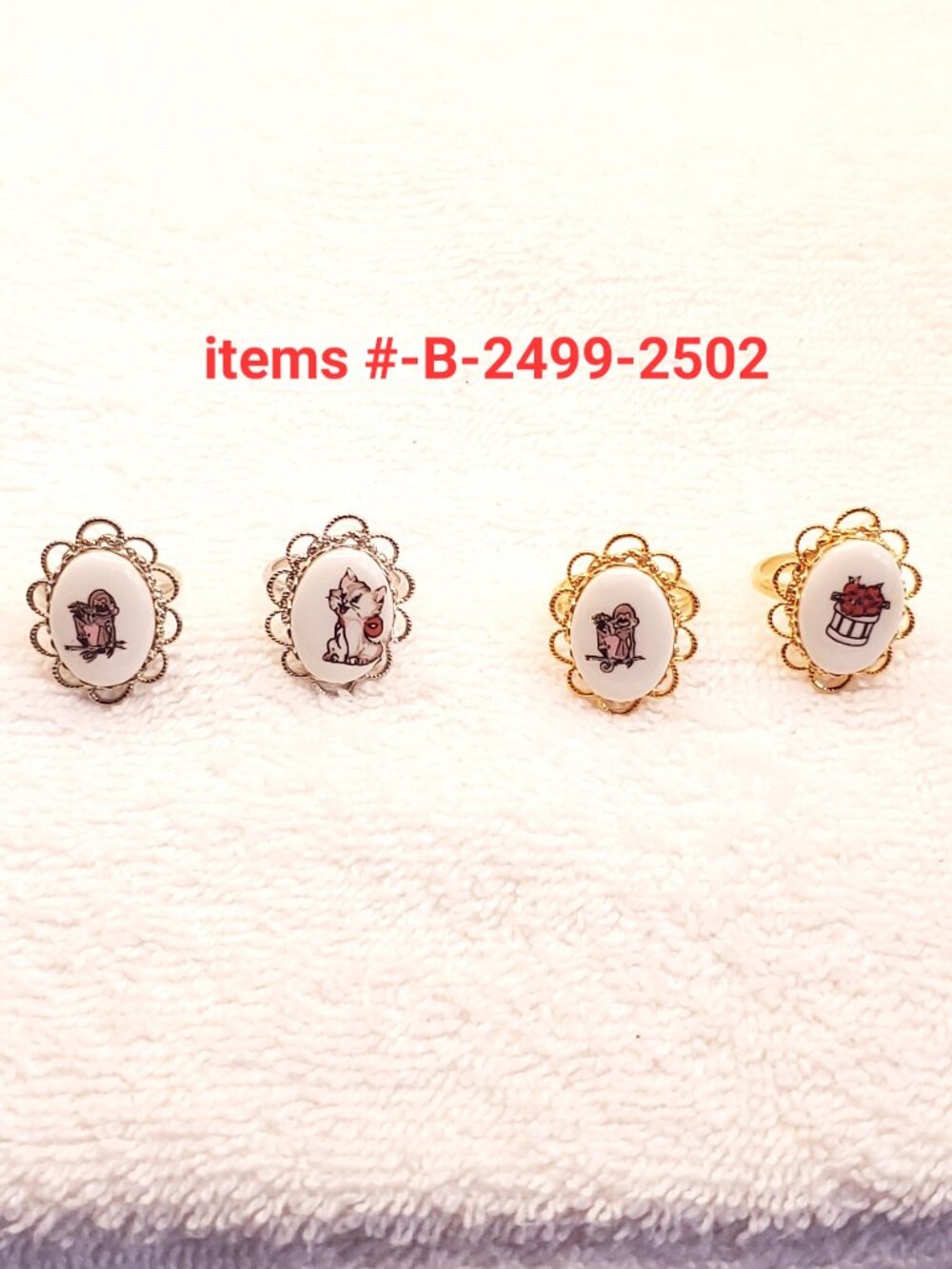 4 Rings , items # B - 2499-2502, wt. 19 grams.